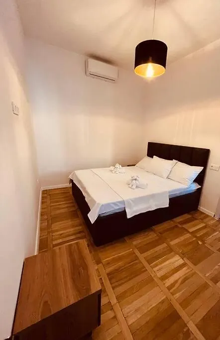 Apartment On Dzmebi Kakabadzeebi Street 트빌리시 조지아